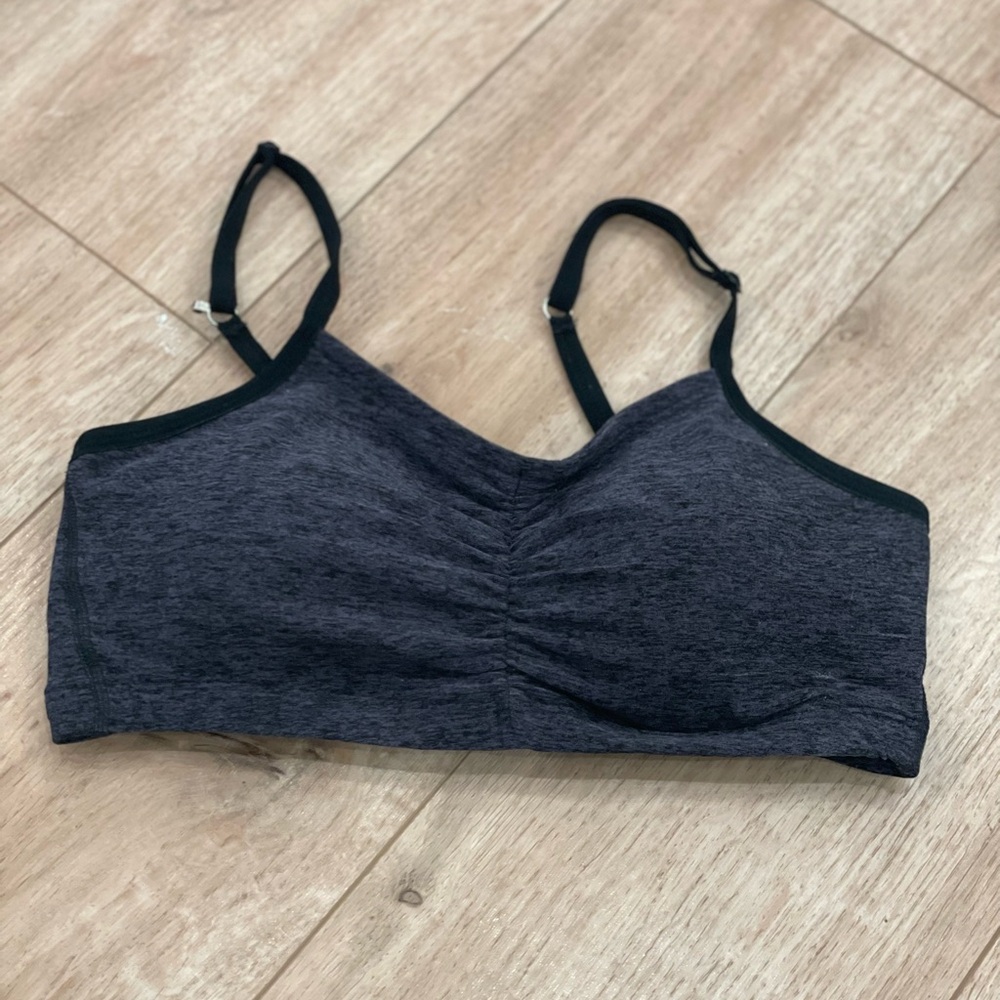 Beyond Yoga sport bra, strap or racer back
